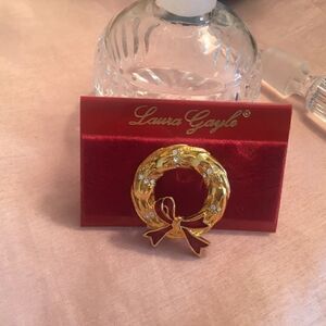 Goldtone, Crystal Enameled Bow Pin